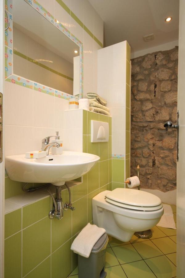 Apartments By The Sea Gradac, Makarska - 6661 Gradac  Zewnętrze zdjęcie